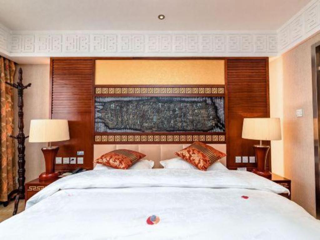 Golden Spring Hotel Lijiang Lijiang  Exterior foto