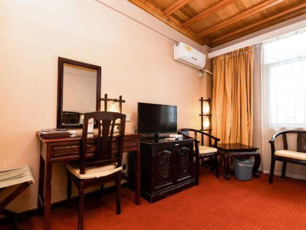Golden Spring Hotel Lijiang Lijiang  Exterior foto